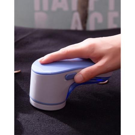 Aparat Pentru Curatat Scame, Par Si Praf,  Pentru Diferite Tipuri De Material, Cu Lame Din Otel Inoxidabil, Incarcare Prin USB Type-C, Cu Perie De Curatare si Cablu USB Incluse, Albastru, 15 x 7 cm