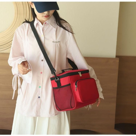 Geanta pentru Pranz, Cyrax, Multifunctionala, Compartimentata, 2 Tipuri de Manere, Impermeabila, 26x24x17 cm, Rosu