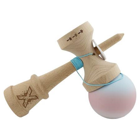 Kendama X Originala, Profesionala, Cyrax, Cupe Mari KING SIZE V3, Rubber Grip, Gaura in Baza, Rulment Metalic, din lemn 18 cm, Ata 62/65 cm, Gradient Albastru deschis/Roz/Alb