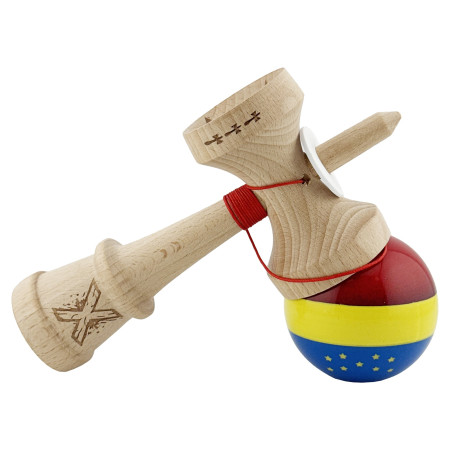 Kendama X Originala, Profesionala, Cyrax, Tricolor Edition cu Stele, Super Sticky cu Cupe Mari KING SIZE V3, Rulment Metalic si Gaura in Baza, din Lemn 18 cm, Ata 62/65 cm, Multicolor