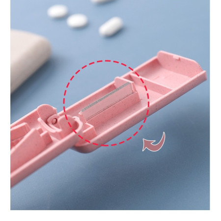 Dispozitiv taiere si depozitare medicamente,  Roz, Plastic, 8 x 4 x 1.8 cm