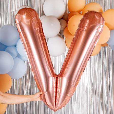 Balon Folie Metalizata Litera V, Cyrax, 100 cm, Umflati cu Heliu sau Aer, Ambalaj Individual, Pai inclus, Rose Gold