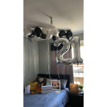Balon din Folie Metalizata, Cyrax, Figurina Cifra, Tema Aniversare 40 cm, Ambalaj Individual, Pai inclus, Umflare cu Aer sau Heliu, Argintiu, Cifra 1