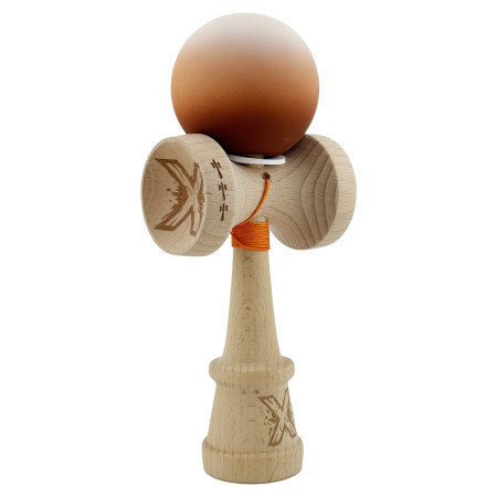 Kendama X Originala, Profesionala, Cyrax, Cupe Mari KING SIZE V3, Rubber Grip, Gaura in Baza, Rulment Metalic, din lemn 18 cm, Ata 62/65 cm, Gradient Alb/Maro