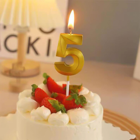 Lumanare Cifra 5, Cyrax, Model Diamond, 5 x 3.4 cm, Auriu