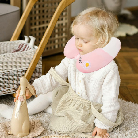 Perna de Calatorie in Forma de U,  Pentru Gat si Cap, Umplutura din Spuma cu Memorie, 30x30 cm, Model Iepuras, Accesoriu de Voiaj, Birou, Masina, Sistem Prindere Capse, Roz-Alb