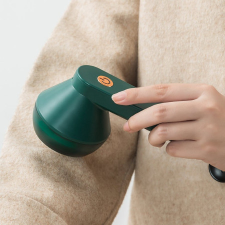 Aparat Pentru Curatat Scame, Par Si Praf,  Pentru Diferite Tipuri De Material, Cu Lame Din Otel Inoxidabil, Incarcare Prin USB Type-C, Cu Perie De Curatare si Cablu USB Incluse, Verde, 135 x 75 mm