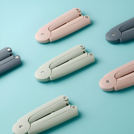 Umeras Pliabil de Calatorie,  Mini Cuier Portabil pentru Haine, Suport de Uscare, 14x7x1.4cm, Roz