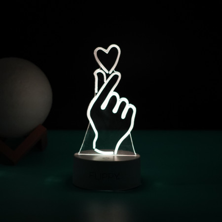Lampa LED decorativa,  3D, Mana si Inima, din material acril si lumina multicolora, alb
