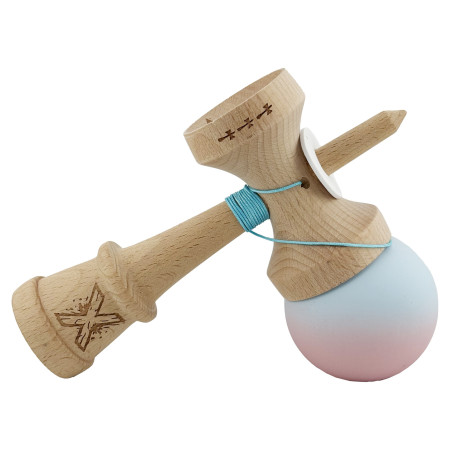 Kendama X Originala, Profesionala, Cyrax, Cupe Mari KING SIZE V3, Rubber Grip, Gaura in Baza, Rulment Metalic, din lemn 18 cm, Ata 62/65 cm, Gradient Albastru deschis/Roz