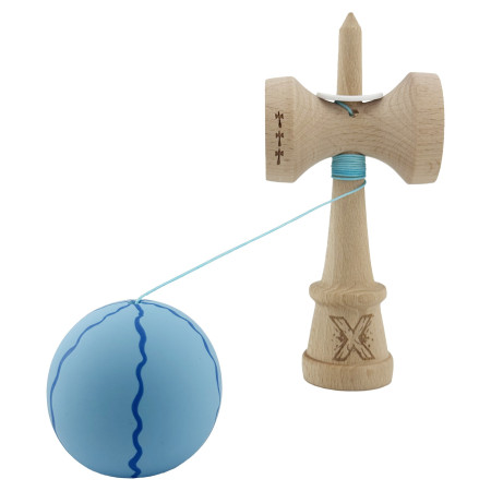 Kendama X Originala, Profesionala, Cyrax, Rubber Grip, Cupe Mari KING SIZE V3, Gaura in Baza, Rulment Metalic, din lemn 18 cm, Ata 62/65 cm, Special Albastru deschis