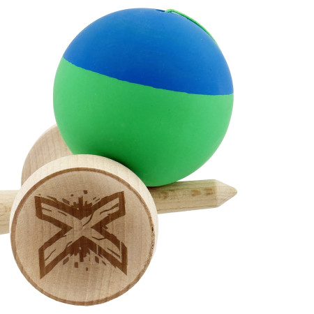 Kendama X Originala, Profesionala, Cyrax, Rubber Grip, Cupe Mari KING SIZE V3, Gaura in Baza, Rulment Metalic, din lemn 18 cm, Ata 62/65 cm, Bicolor Albastru/Verde