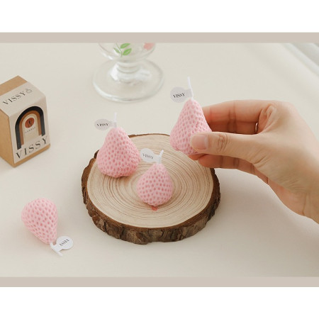 Set 4 Lumanari Parfumate,  Model Capsunici, Ardere 30 min, 52g, 6.3 x 6.3 x 3.8 cm, Roz