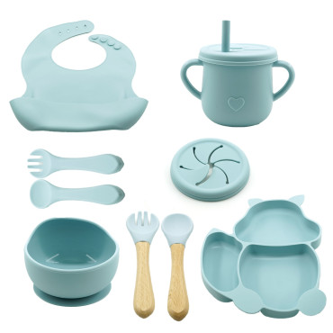 Set 10 piese diversificare bebelusi si copii din silicon Cyrax, baveta, farfurie compartimentata cu ventuza, bol cu ventuza, tacamuri din lemn si silicon, cana pentru gustari, fara alergeni, baby blue