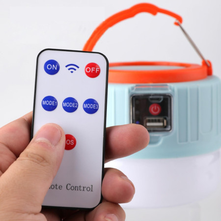 Lampa Portabila,  Incarcare Solara + USB, Afisaj Inteligent al Bateriei, Raza de Actiune 32 mp, 6x9x11 cm, 3 Moduri, Alb