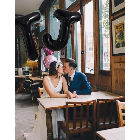 Balon Folie Metalizata Litera T, Cyrax, 40 cm, Umflati cu Heliu sau Aer, Ambalaj Individual, Pai inclus, Negru