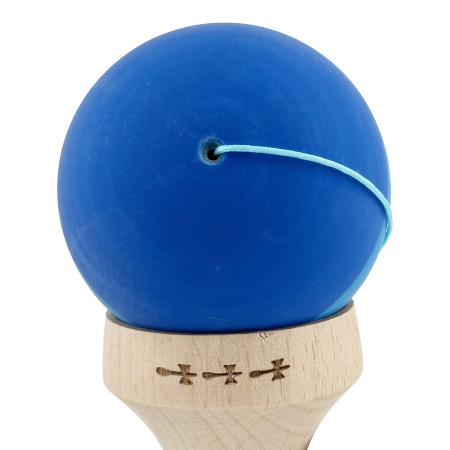 Kendama X Originala, Profesionala, Cyrax, Rubber Grip, Cupe Mari KING SIZE V3, Gaura in Baza, Rulment Metalic, din lemn 18 cm, Ata 62/65 cm, Bicolor Albastru/Albastru deschis