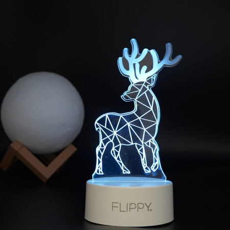 Lampa LED decorativa,  3D, Cerb, cu telecomanda, doua moduri de alimentare USB si baterii, 20 cm inaltime, din material acril si lumina multicolora, alb