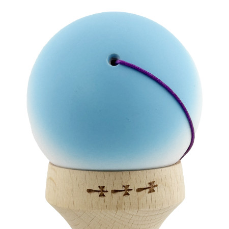 Kendama X Originala, Profesionala, Cyrax, Cupe Mari KING SIZE V3, Rubber Grip, Gaura in Baza, Rulment Metalic, din lemn 18 cm, Ata 62/65 cm, Gradient Albastru deschis/Alb/Mov