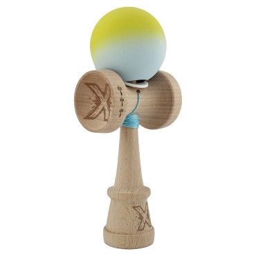 Kendama X Originala, Profesionala, Cyrax, Rubber Grip, Cupe Mari KING SIZE V3, Gaura in Baza, Rulment Metalic, din lemn 18 cm, Ata 62/65 cm, Gradient Galben/Verde deschis