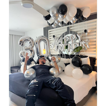 Balon din Folie Metalizata, Cyrax, Figurina Cifra, Tema Aniversare 100 cm, Ambalaj Individual, Pai inclus, Umflare cu Aer sau Heliu, Argintiu, Cifra 3