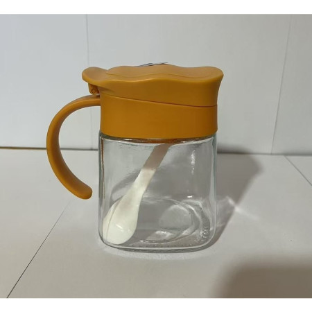 Recipient Condimente, Cyrax, din Stilca, 180 ml, cu Maner si Lingurita, 11.3 x 8.2 cm, Capac Ondulat, Galben