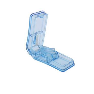 Dispozitiv pentru taiat sau sfaramat medicamente  material non-toxic, portabil, albastru