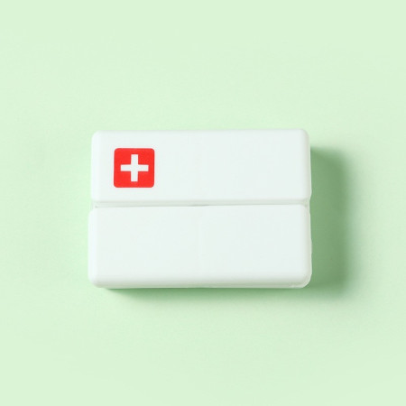 Cutie depozitare medicamente, 7 compartimente sigilate individual, pliabila, portabila,  Alb/Rosu