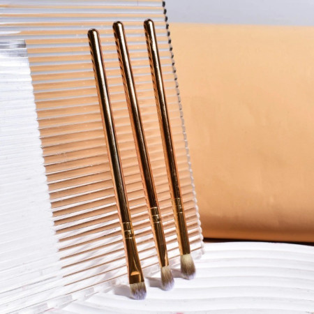 Set 3 Pensule de Machiaj, Cyrax, Portabile, pentru Fard de Ochi, din Par Sintetic Moale, Auriu, 16.5x6.5x1.6 cm