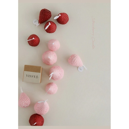 Set 4 Lumanari Parfumate,  Model Capsunici, Ardere 30 min, 52g, 6.3 x 6.3 x 3.8 cm, Rosu/Roz