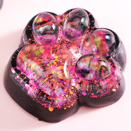 Jucarie Antistres Squishy, Cyrax, cu Revenire Lenta, Squeeze Pinch Family, Model Labuta de Pisica cu Sclipici, 6.5x6 cm, 60g, Ambalaj Transparent, Roz-Negru