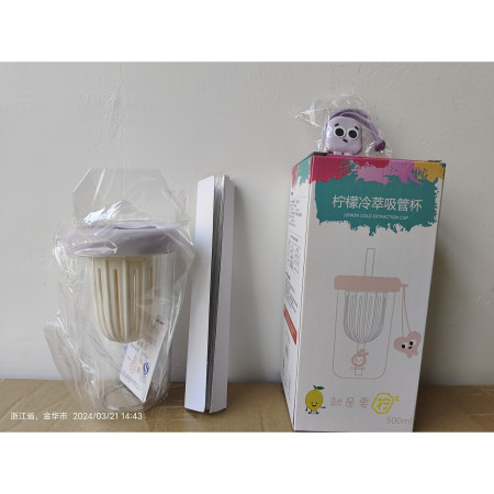 Pahar din silicon, cu capac si pai, pentru copii, Cyrax, anti-cadere, compartiment pentru fructe/ceai/gheata, rezistent la temperaturi inalte, 500ml, Mov, 14.5x8.8x20 cm