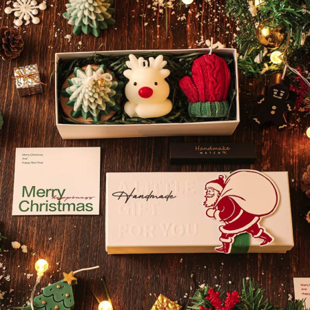 Lumanari Parfumate de Craciun,  GIFT BOX din 3 Lumanari din Ceara de Soia, Model A Brad, Manusa, Ren, 22.5 x 9.5 x 9 cm, Multicolor