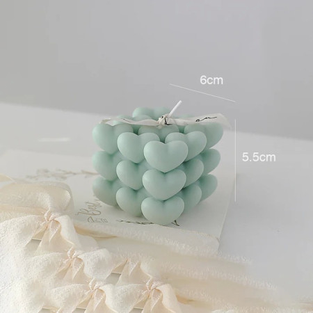 Lumanare Parfumata Decorativa,  Model Abstract Cub din Inimioare, Lumanare pentru Diferite Ocazii, 6 x 5.5 cm, Aroma de Salvie si Sare de Mare, Verde