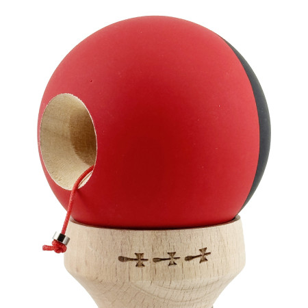 Kendama X Originala, Profesionala, Cyrax, Cupe Mari KING SIZE V3, Rubber Grip, Gaura in Baza, Rulment Metalic, din lemn 18 cm, Ata 62/65 cm, Bicolor Negru/Rosu